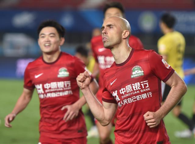 yl23455永利官网-【中超】阿德里安点射荣昊送助攻 河南2比1广州队